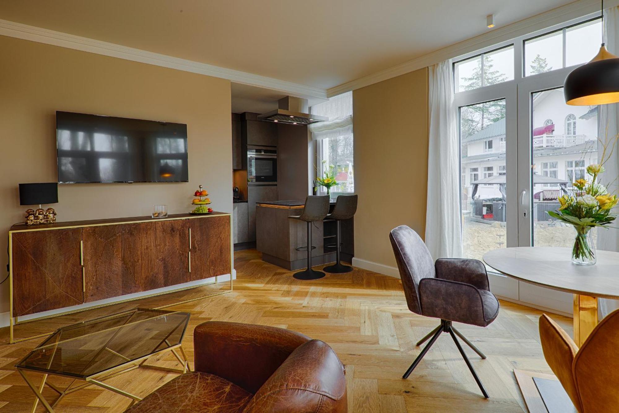 Meeressterne Schlossappartements Heringsdorf Esterno foto
