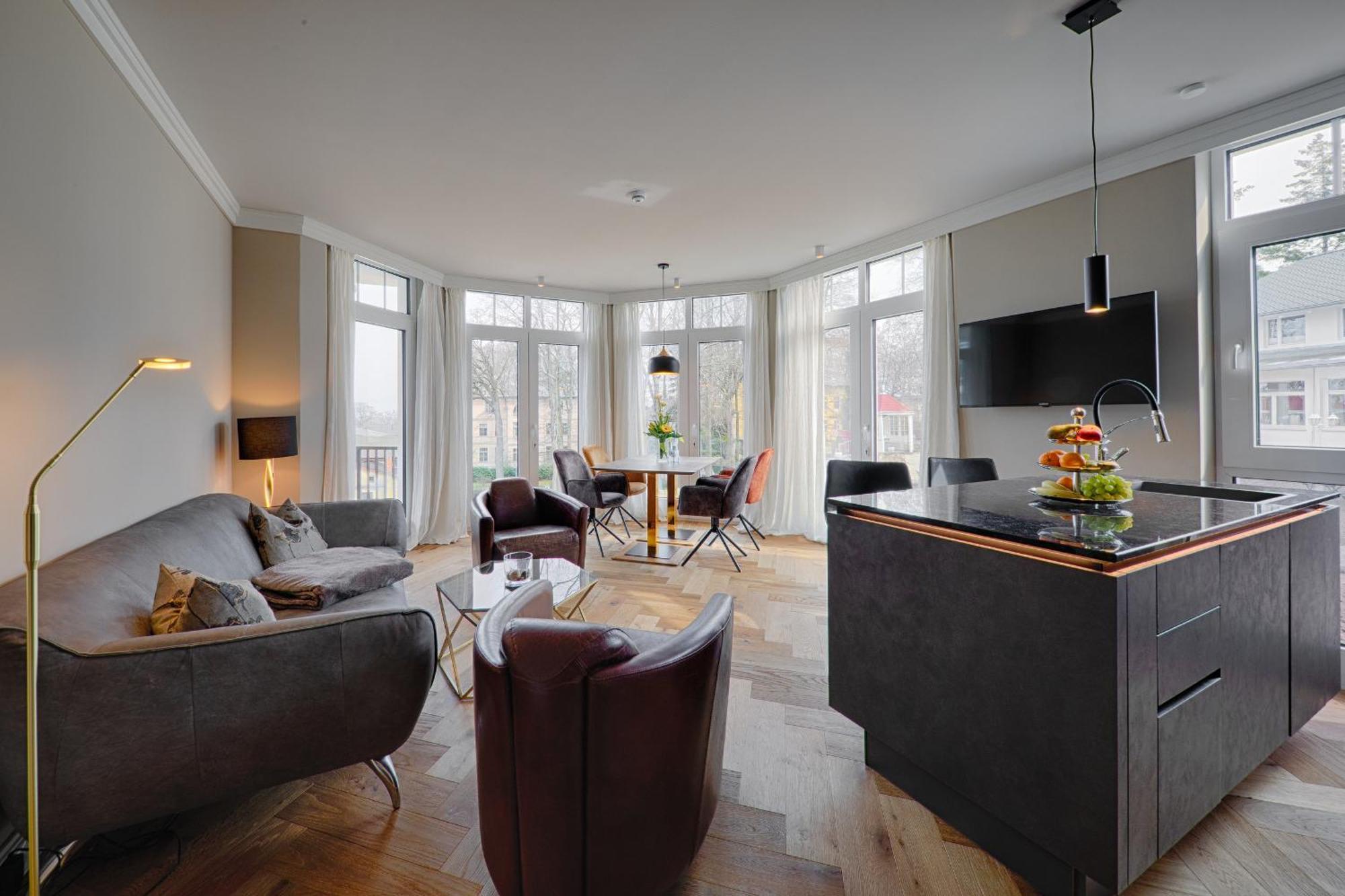 Meeressterne Schlossappartements Heringsdorf Esterno foto