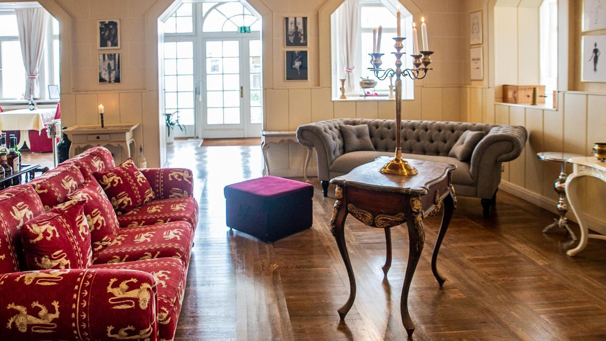 Meeressterne Schlossappartements Heringsdorf Esterno foto